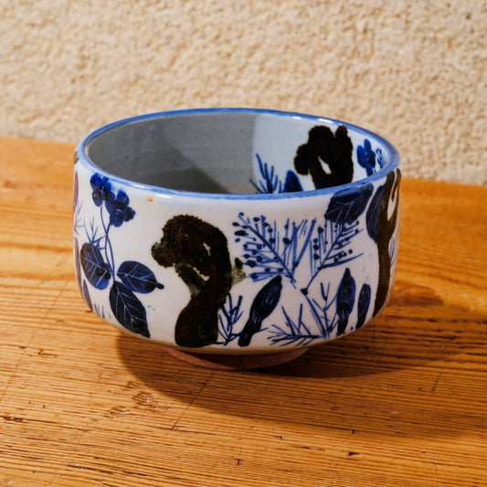 銹絵染付茶碗 春草図（清水焼・乾山写）＊箱なし | 宮本 博