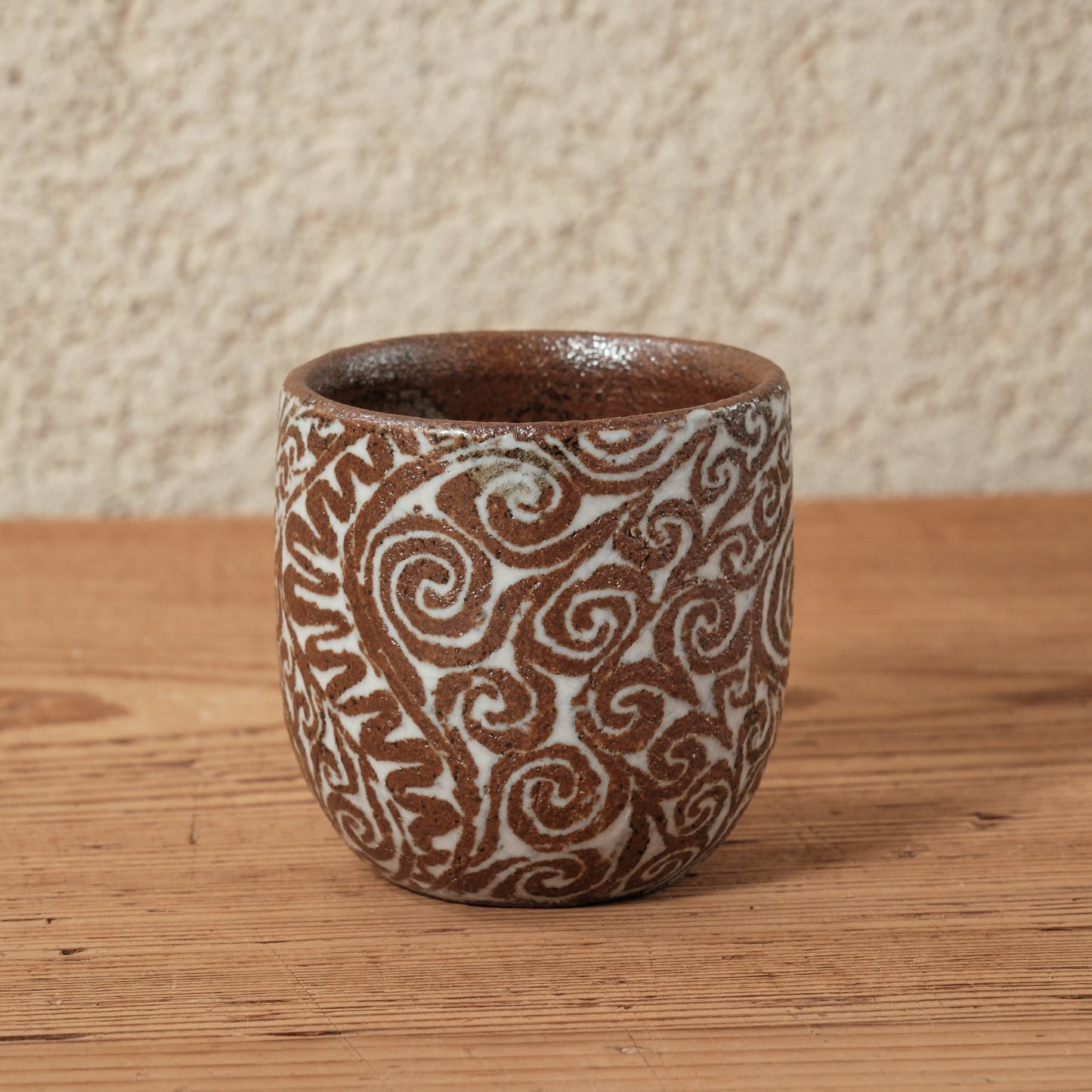 湯呑み小 象嵌唐草文 - 益子焼 - 04 | 松原 直之