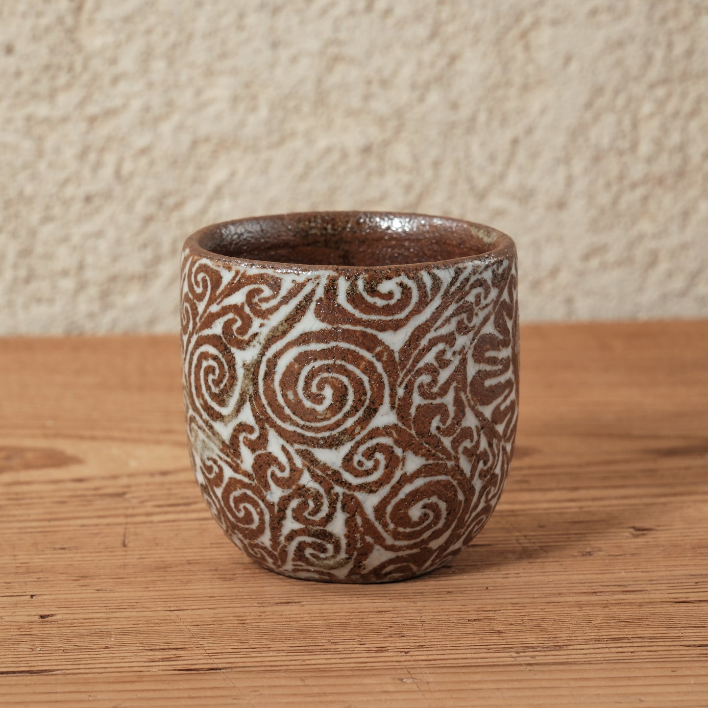 湯呑み小 象嵌唐草文 - 益子焼 - 04 | 松原 直之