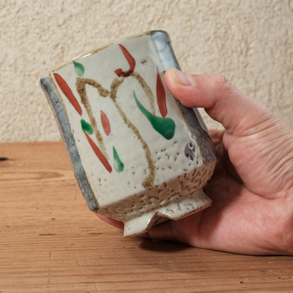 湯呑み 大 鉄絵・赤絵 唐草文 - 益子焼 - 01 | 松原 直之