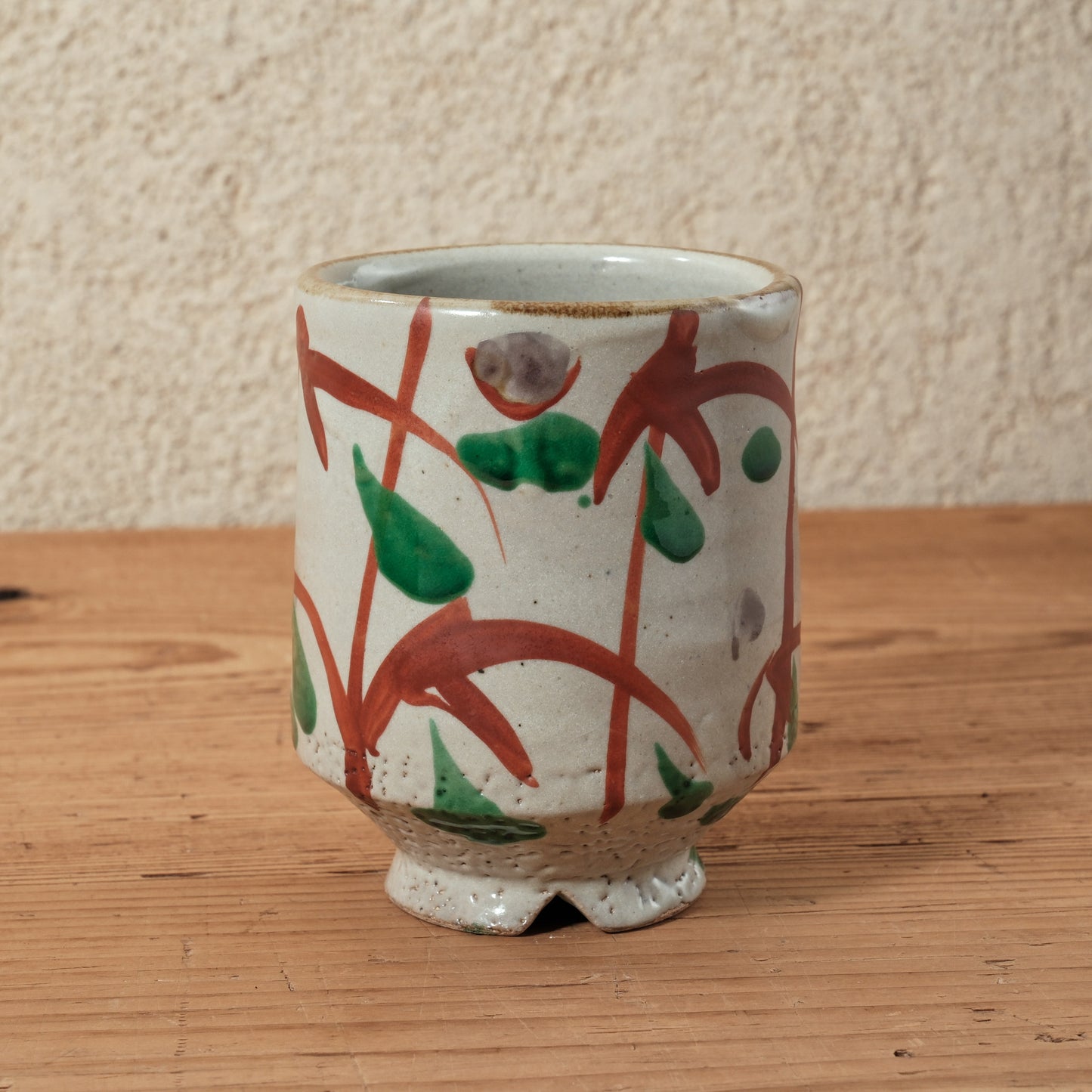 湯呑み 大 鉄絵・赤絵 唐草文 - 益子焼 - 03 | 松原 直之