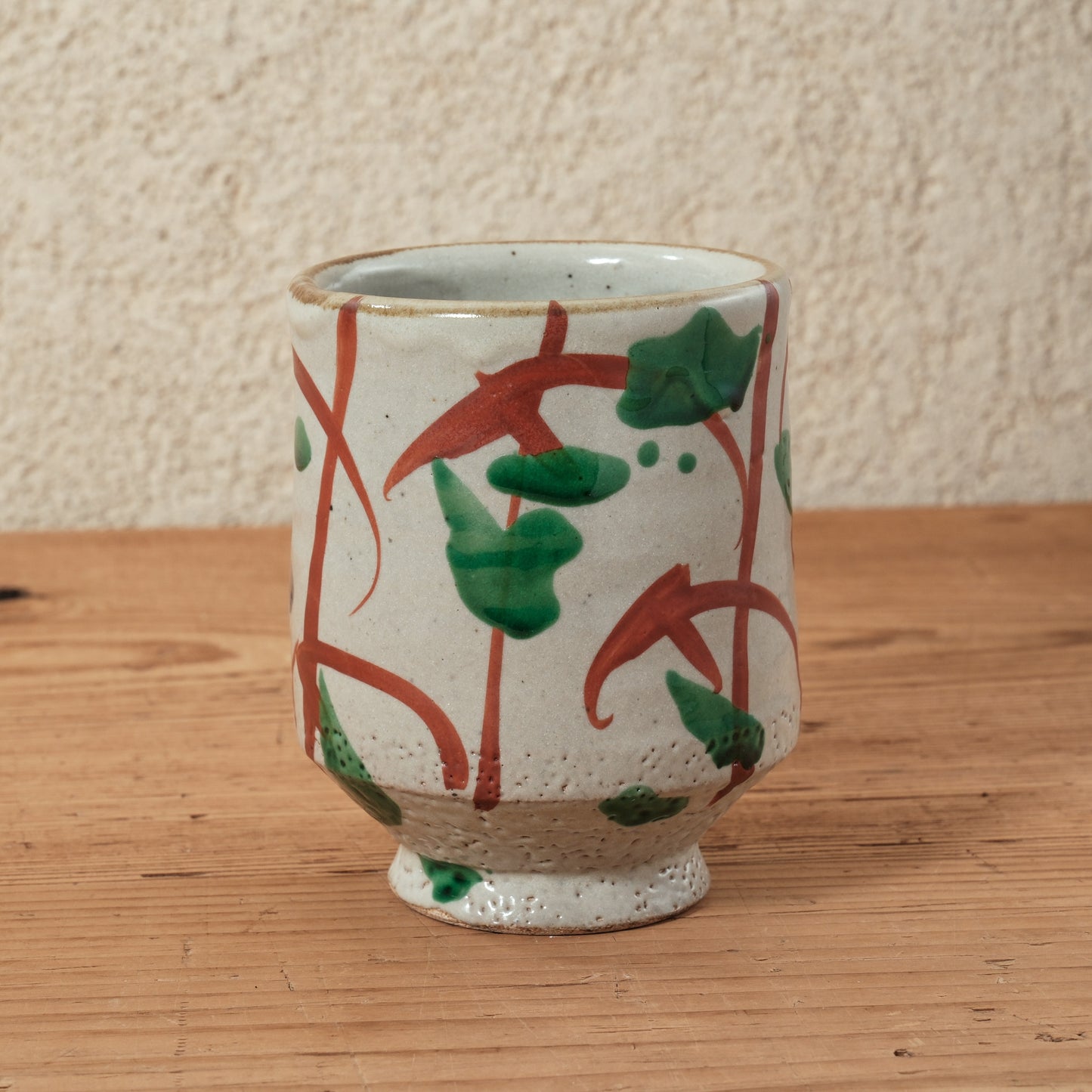 湯呑み 大 鉄絵・赤絵 唐草文 - 益子焼 - 03 | 松原 直之