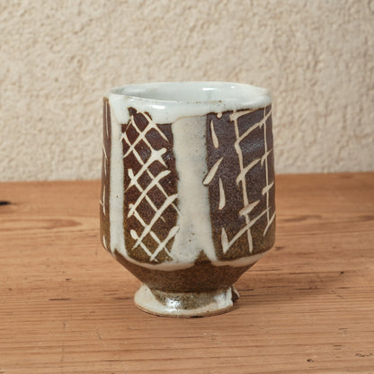 湯呑み 大 鉄絵 唐草文 - 益子焼 - 01 | 松原 直之