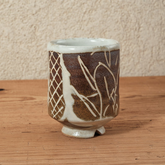 湯呑み 大 鉄絵 唐草文 - 益子焼 - 02 | 松原 直之