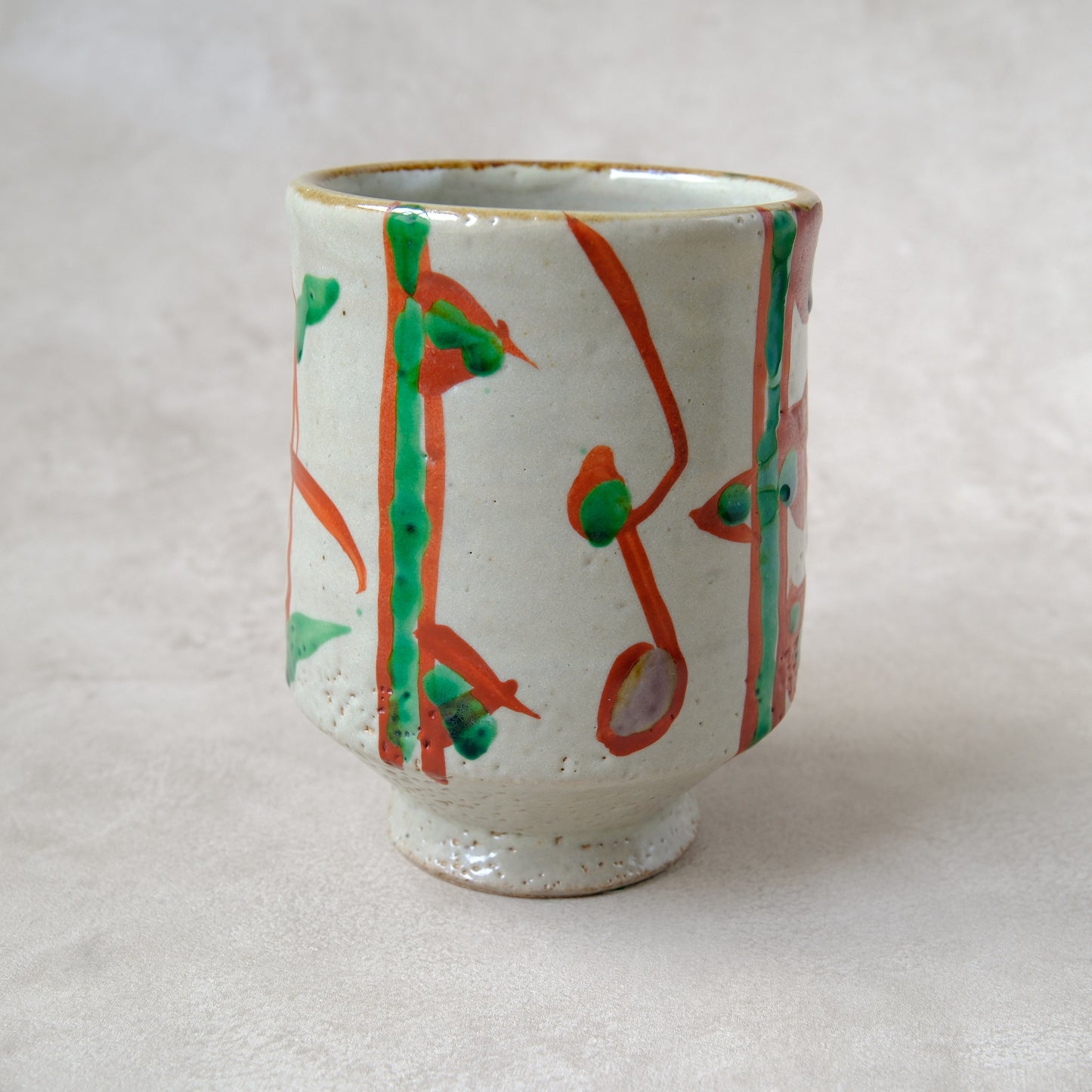 湯呑み 大 鉄絵・赤絵 唐草文 - 益子焼 - 02 | 松原 直之