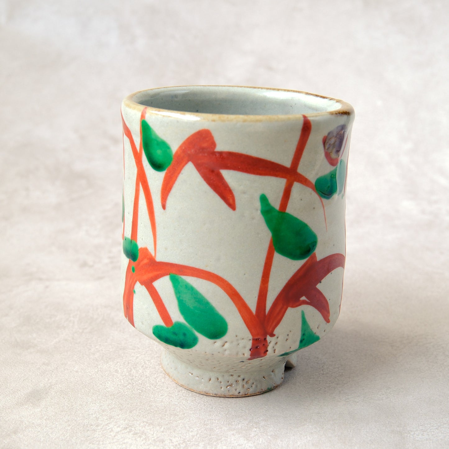 湯呑み 大 鉄絵・赤絵 唐草文 - 益子焼 - 03 | 松原 直之