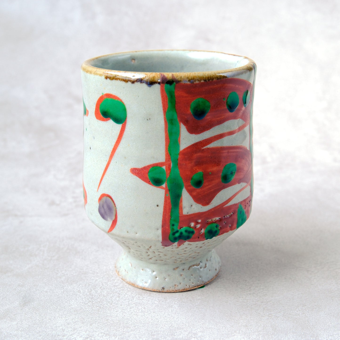 湯呑み 大 鉄絵・赤絵 唐草文 - 益子焼 - 04 | 松原 直之