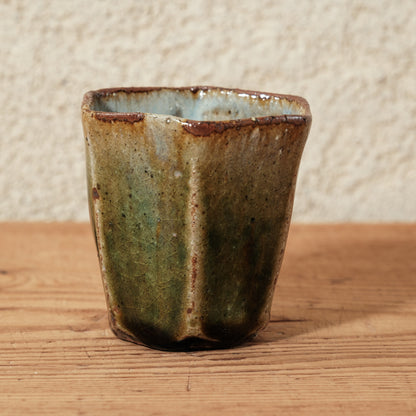 [ 田尾 明子 ] ぐい呑みL 織部 幅約6.4cm×高約6.5cm