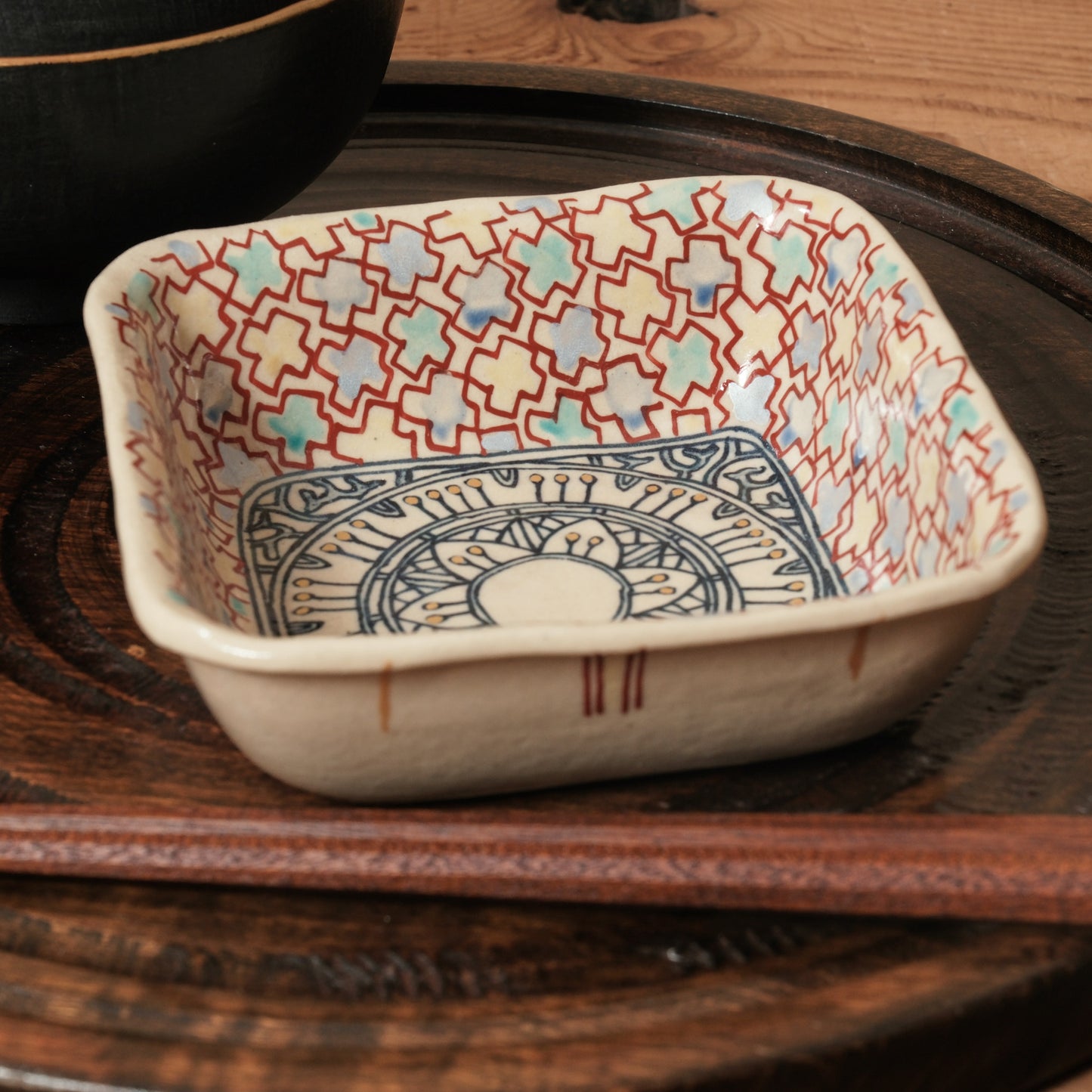 [ 加藤 喜道 ] 絵付け □小鉢 幅約11.5cm 赤絵・金彩 C